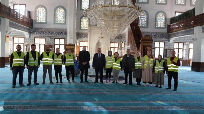 Palandöken’de Camiler Ramazan ayına hazırlanıyor