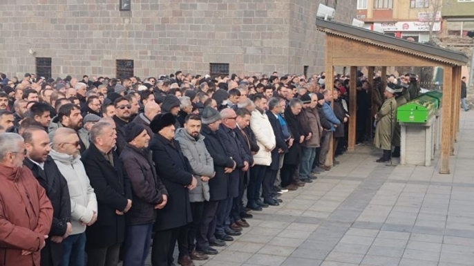 Canlar ve Midilliç ailelerinin baba acısı