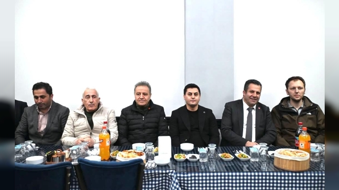Başkan Yiğider, Muhtarlarla İftarda Buluştu