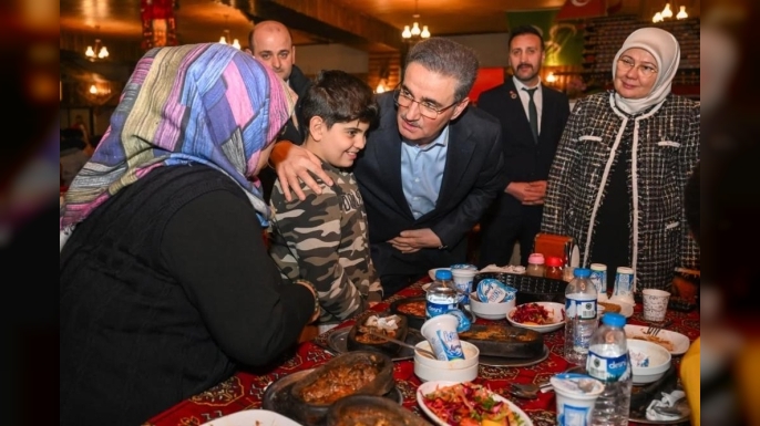 Vali Baruş, EMŞAV ile iftar yaptı