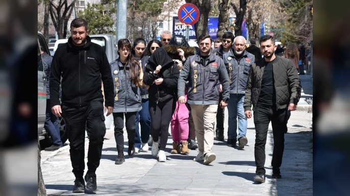 Erzurum'da masaj salonu maskesi altında fuhuş şebekesine darbe