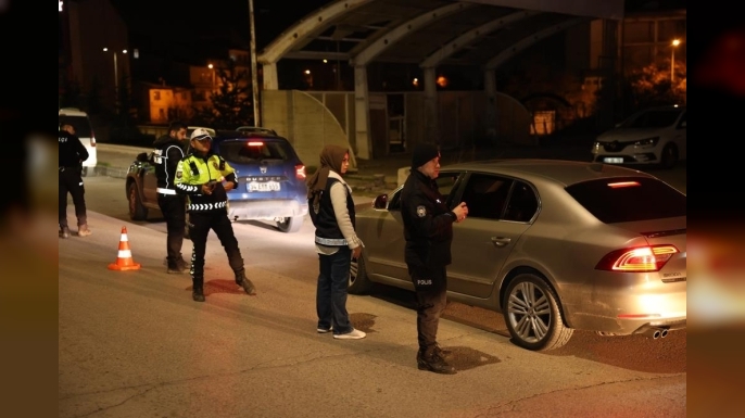 Erzurum polisinden huzur ve asayiş uygulaması