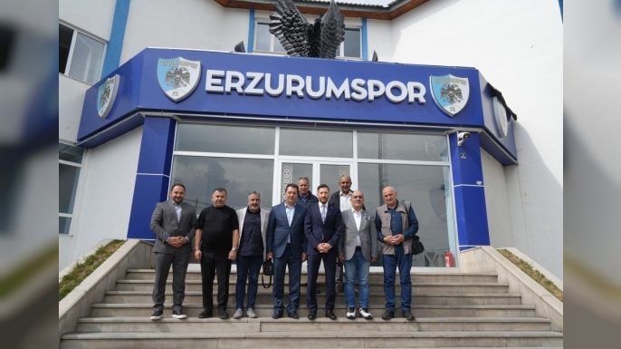 DAGC'den Erzurumspor Başkanı Ahmet Dal'a başarı plaketi