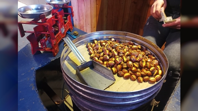 Kışın habercisi kestane ocakları kuruldu
