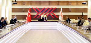 Açıköğretim Fakültesi bulunan üniversitelerin yöneticileri YÖK’te düzenlenen toplantıya katıldı