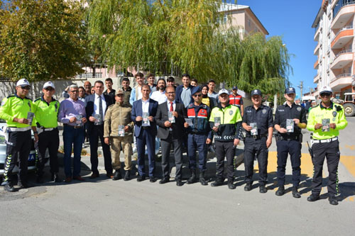 Aşkale’de “Yaya Geçidi Nöbeti” uygulaması gerçekleştirildi