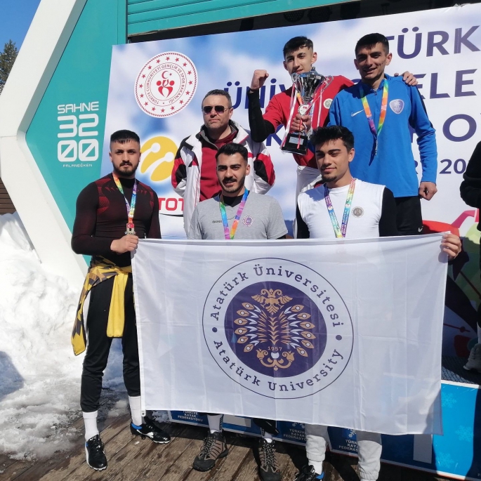 Atatürk Üniversitesi kürsüden inmedi: tam 26 madalya
