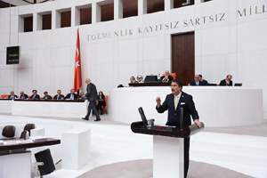 Aydemir’den Emeğe saygı, Emekçiye hürmet vurgusu