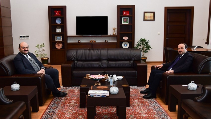 Aziziye Belediye Başkanı Rektör Çakmak’ın misafiri oldu