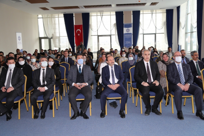 Bağımlılık ile mücadele çalıştayı düzenlendi