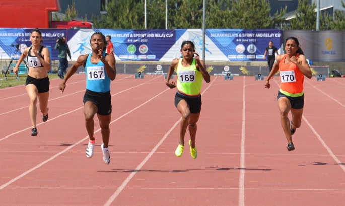 Balkan Bayrak ve Uluslararası Sprint Kupası Şampiyonası başladı