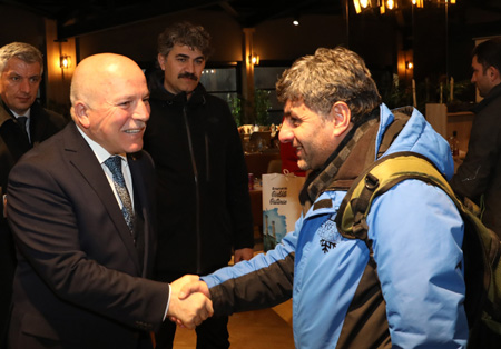 Başkan Sekmen: “Hepimizin ortak paydası Erzurum’dur”