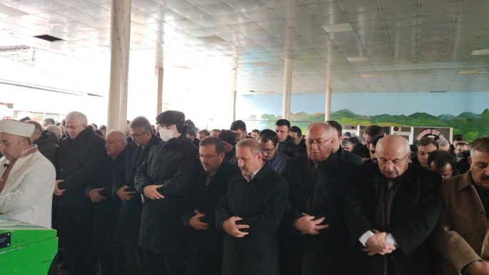 Başkan Yaptırmış’ın anne acısı