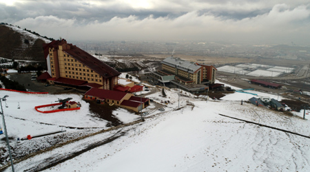 Beyaz gelinliğini giyen Palandöken yeni sezona gün sayıyor