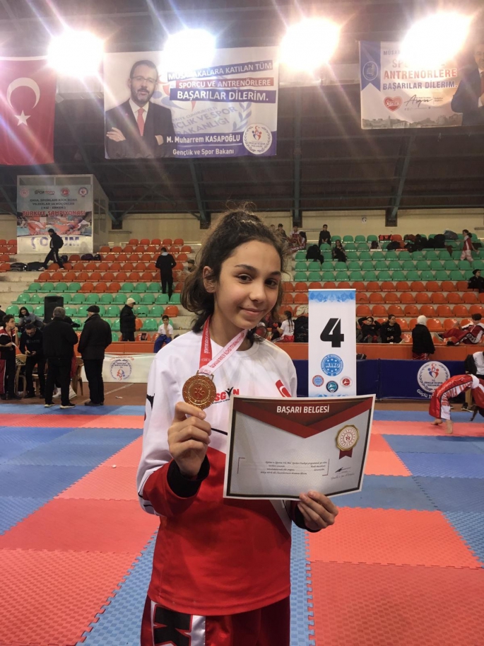 Dadaş kızı Türkiye şampiyonu