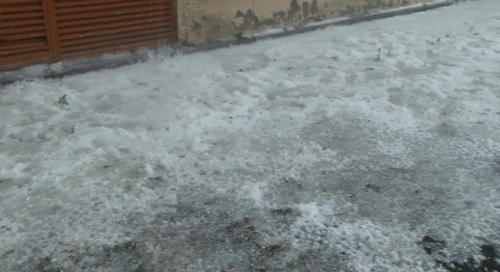 Erzurum’a Eylül ayında dolu sürprizi