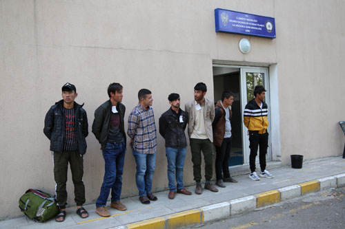 Erzurum’da 42 kaçak göçmen yakalandı