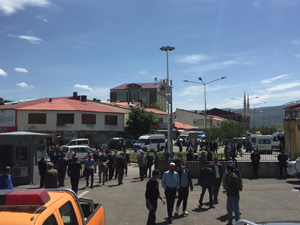 Erzurum’da deprem paniğe neden oldu
