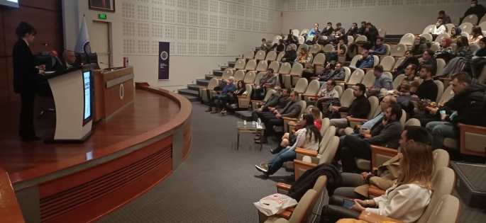 Erzurum Tabip Odası’nın düzenlediği konferansta doktor sorunları ele alındı