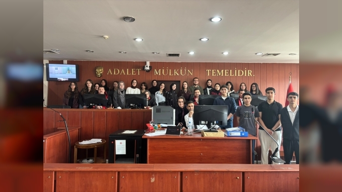 Geleceğin Hukukçuları Adliyede: Öğrenciler Duruşma İzledi