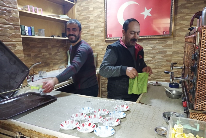 GELENEKLER DEĞİŞMEDİ