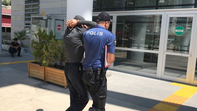 Hırsızlık için girdikleri iş yerinde suçüstü yakalanan 2 şüpheli gözaltına alındı