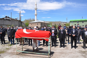 İtfaiye şehidi memleketi Erzurum’da son yolculuğuna uğurlandı