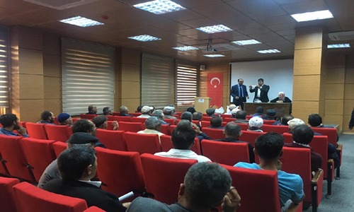 Narman’da 52 çiftçiye tohum dağıtıldı