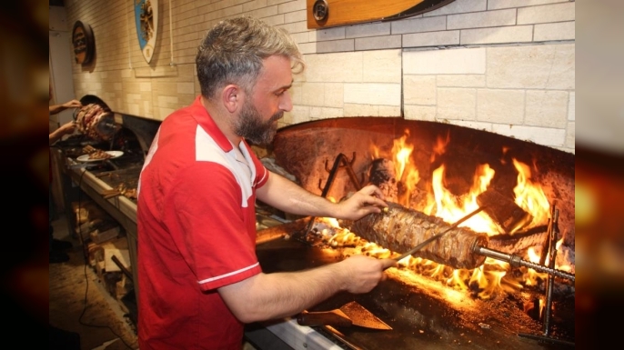 Oltu Cağ kebabı TasteAtlas listesinde Türkiye ikincisi oldu