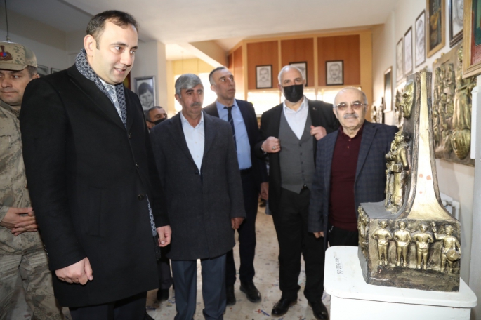 Oltu’da rolyef sergisi açıldı