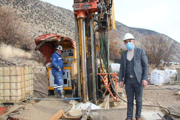 Olur İlçesinin taşı toprağı altın