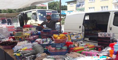 Pazarcı esnafı toparlanmaya başladı