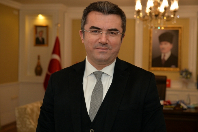 Vali Memiş: “Yaşlılarımız toplumumuzun en kıymetli hazineleridir”